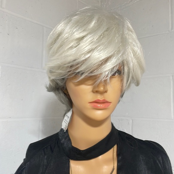 NWT 10” white silver platinum wavy short ombré white dimension men or unisex wig - Picture 5 of 15